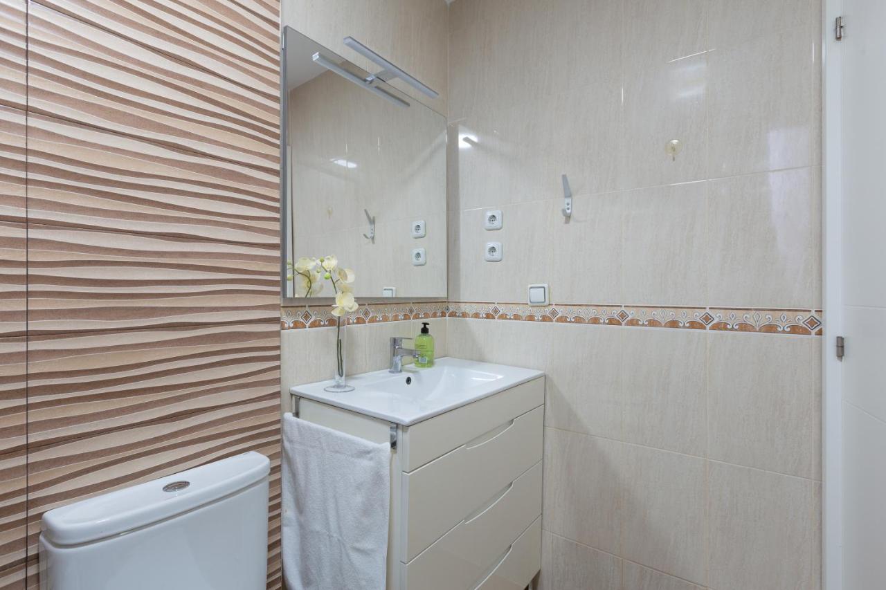Apt Playa Y Montana Apartman Torremolinos Kültér fotó